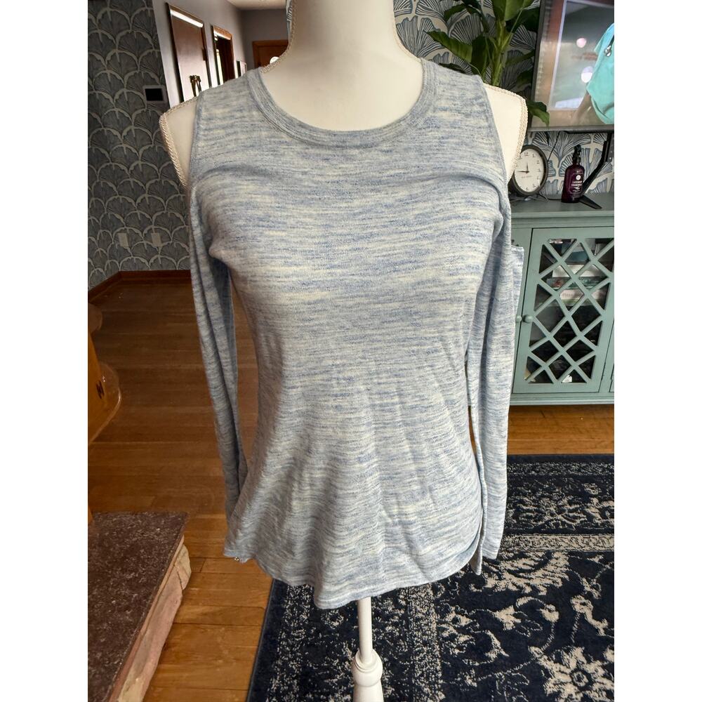 Lilly Pulitzer Women's Cold Shoulder Sweater Top Sky Blue Gold Buttons Sz. M